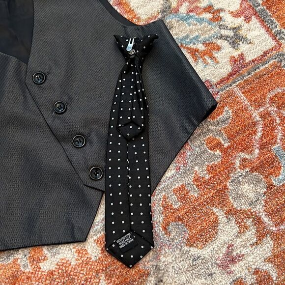 Toddler Vest and Clip on Tie - Picture 3 of 7